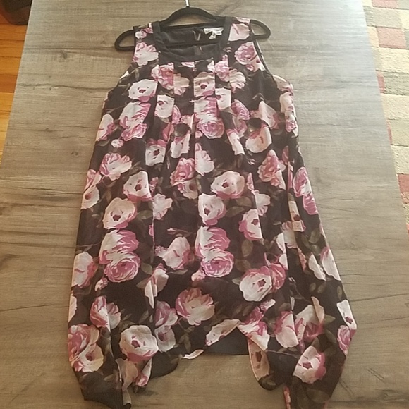 BCBGeneration tiered floral crepe dress - Picture 5 of 8